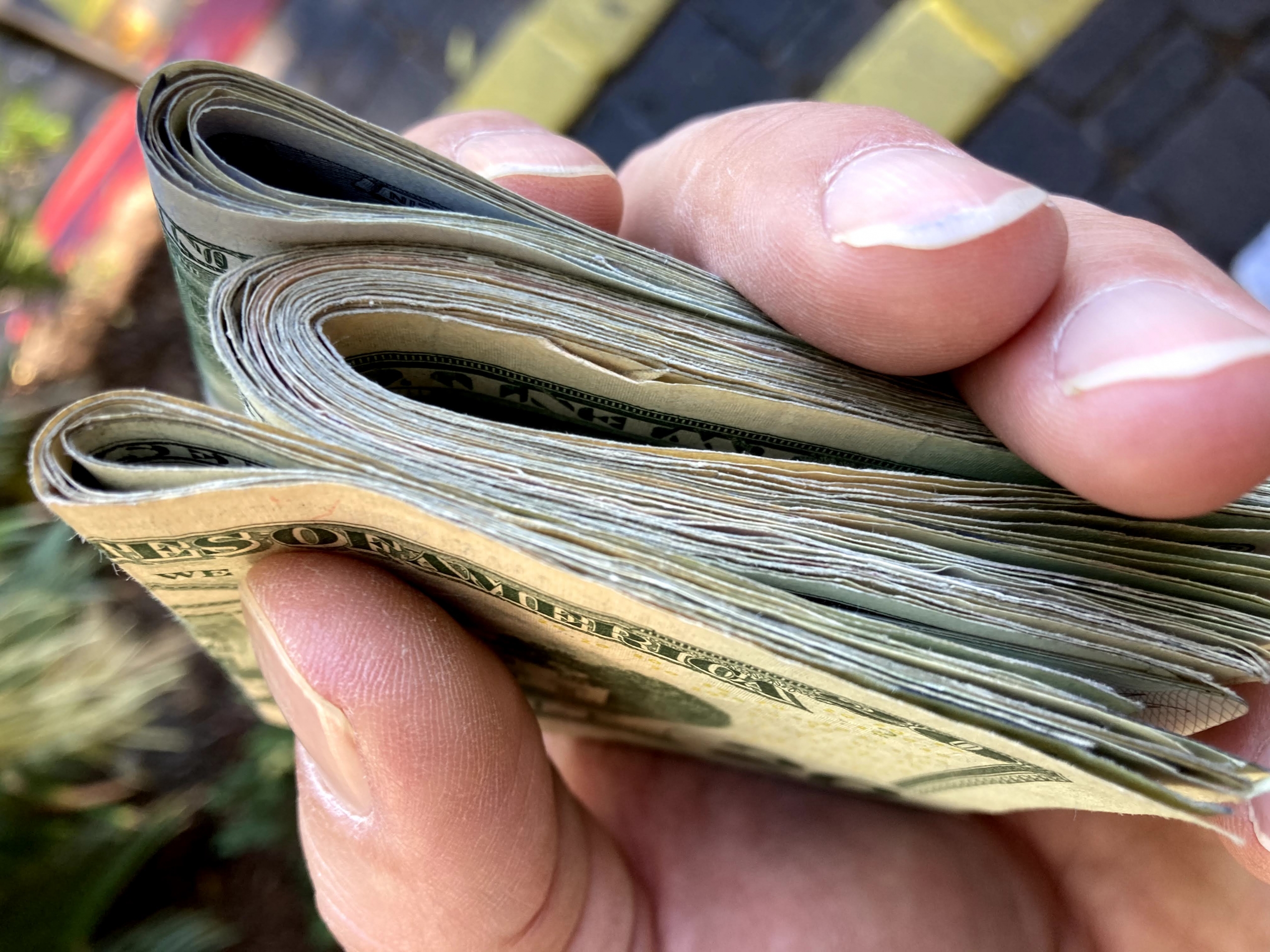 How to make money as a coin flip handicapper.
