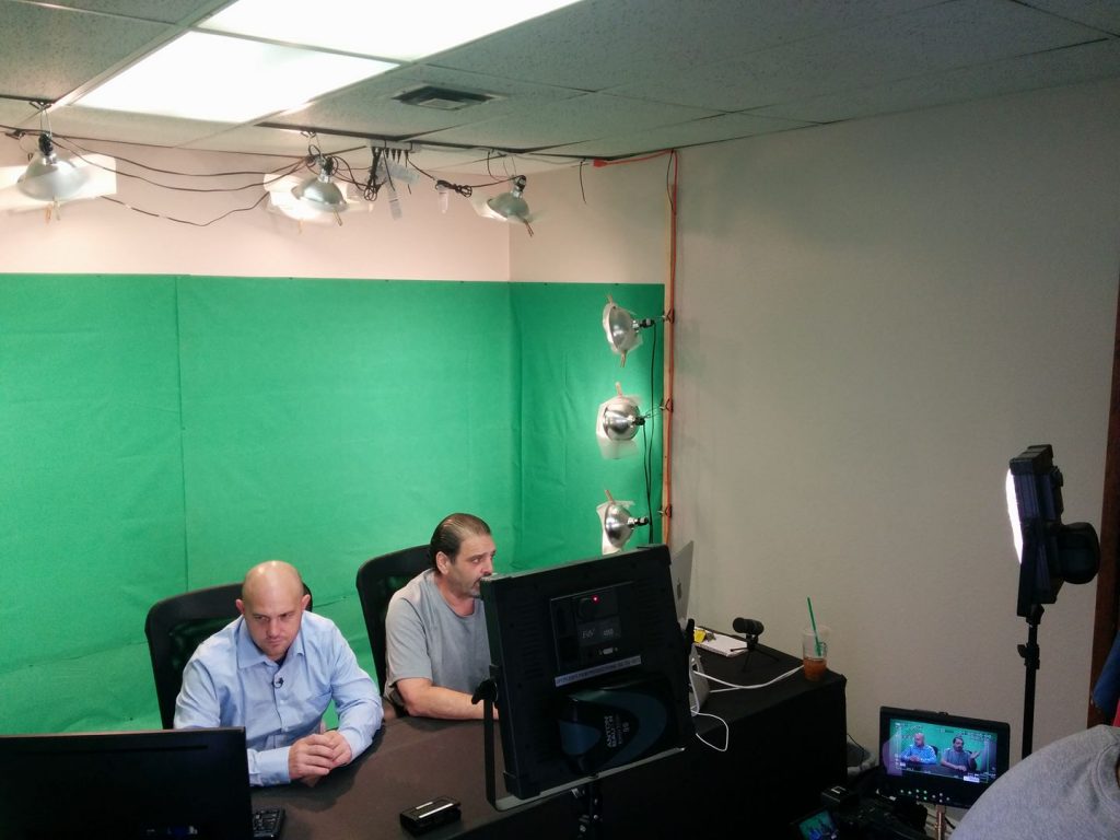 Handicappers live stream